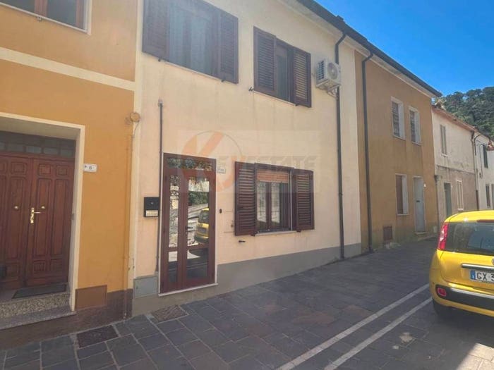 Casa quadrilocale in vendita in via pittalis, Cheremule