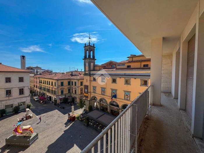 Casa con 5 locali in vendita in Piazza CURTATONE, Centro, Pontedera