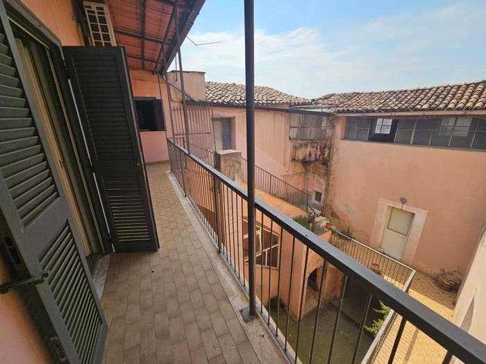 Appartamento trilocale in vendita in Via Vescovado, Pignataro Maggiore
