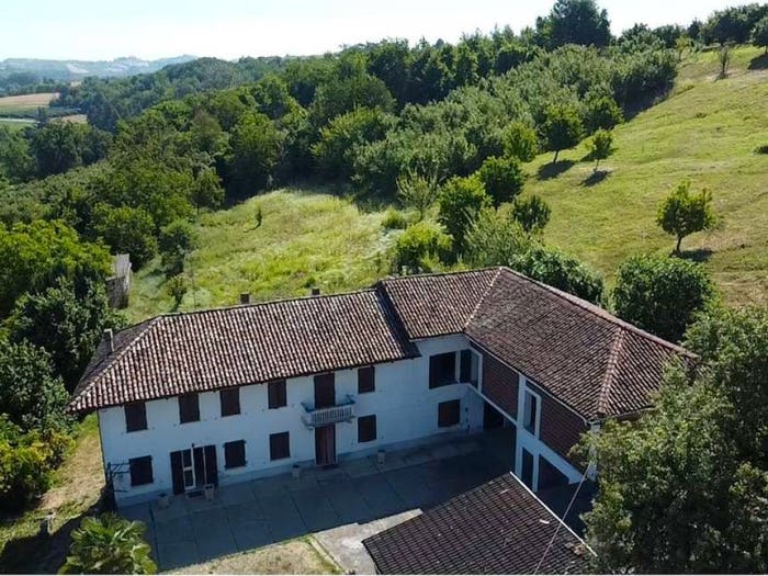 Casa con 6 locali in vendita in Isola d'Asti