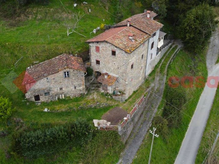 Casa con 5 locali in vendita in Via del Piastronato Tereglio, Tereglio, Coreglia Antelminelli