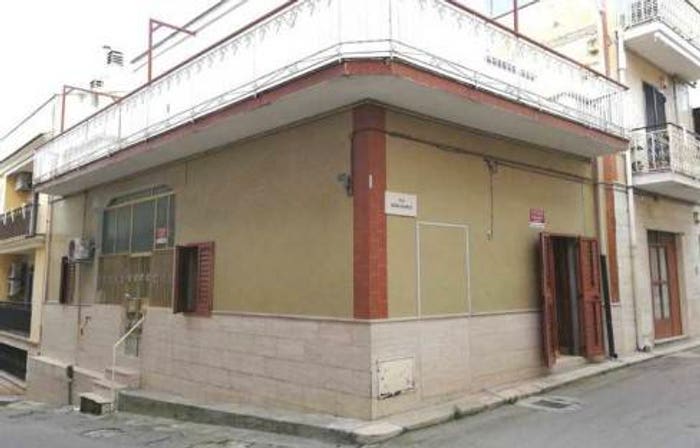 Casa quadrilocale in vendita in Via Antonio Pacinotti, Centro, Canosa di Puglia