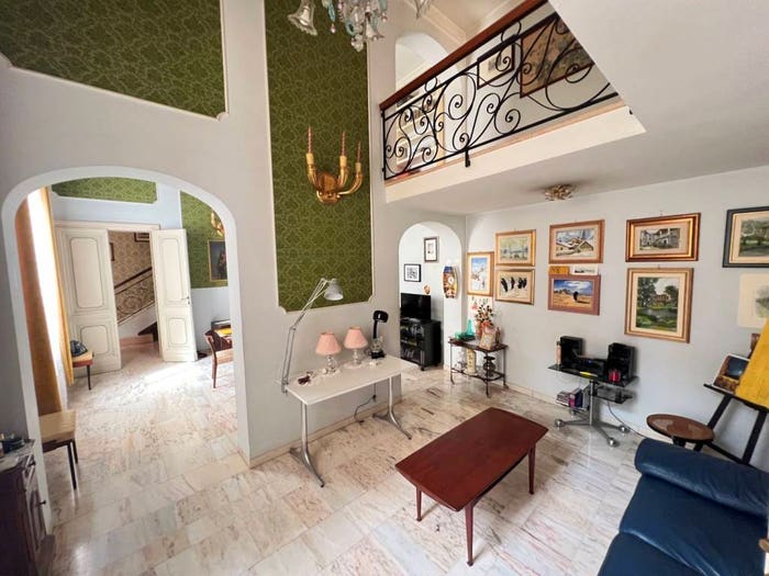 Appartamento con 5 locali in vendita in Via Nazario Sauro, Centro Storico, Bologna