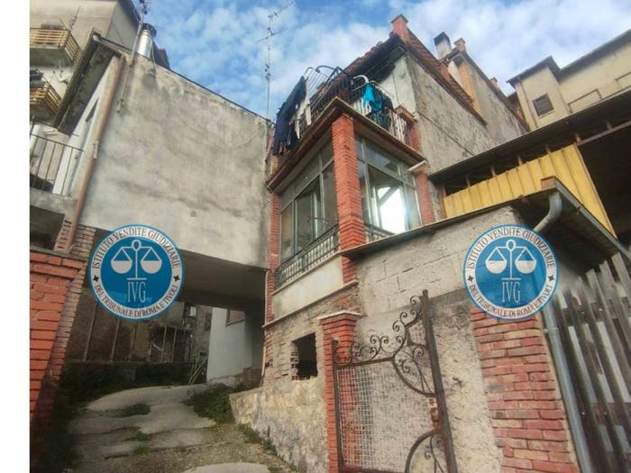 Appartamento quadrilocale in vendita in Via Giacomo della Porta, Arsoli