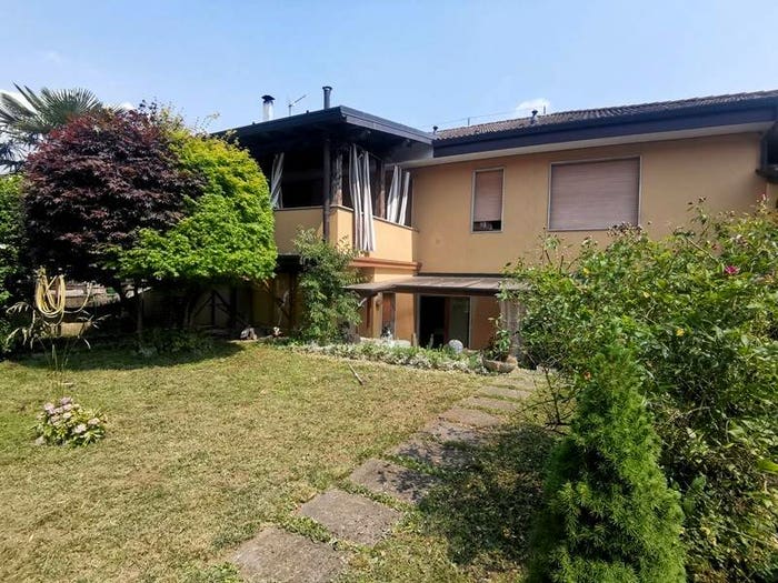 Appartamento trilocale in vendita in Centro, Vertova