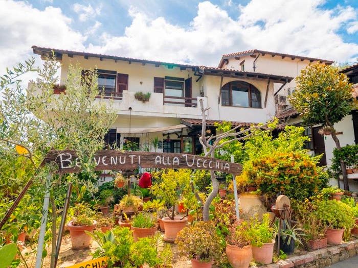 Casa con 6 locali in vendita in VIA ROMA, Dolceacqua