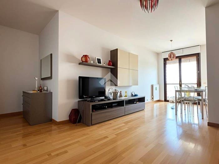 Appartamento trilocale in vendita in Via Alessandro Volta, Villa Rosa, Martinsicuro