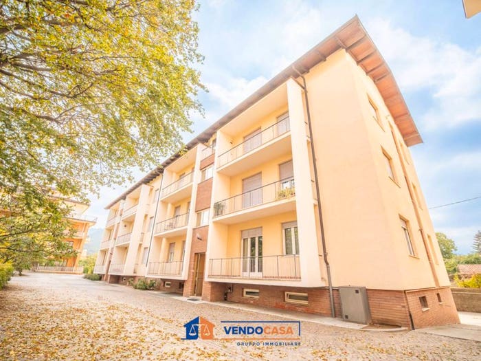 Appartamento con 5 locali in vendita in Via Pasubio, Centro, Dronero
