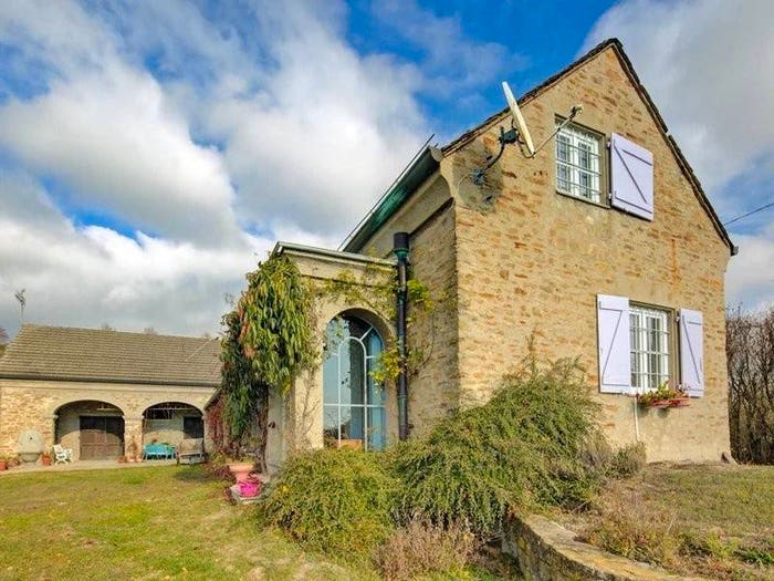 Casa con 6 locali in vendita in Murazzano