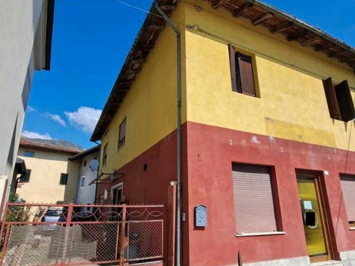 Appartamento con 6 locali in vendita in Via Delle Cave, Aviano Castello, Aviano