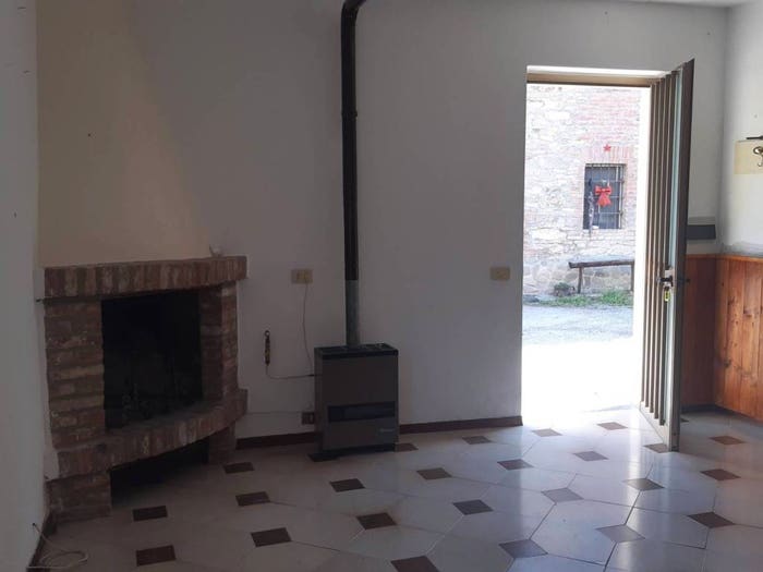 Casa trilocale in vendita in Pianello Val Tidone