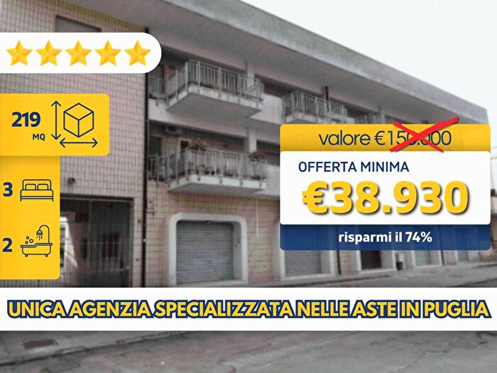 Appartamento con 6 locali in vendita in Via Cupa, Novoli