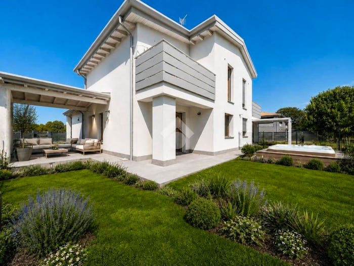 Casa con 5 locali in vendita in Via Ludovico Ariosto, Centro, Rio Saliceto