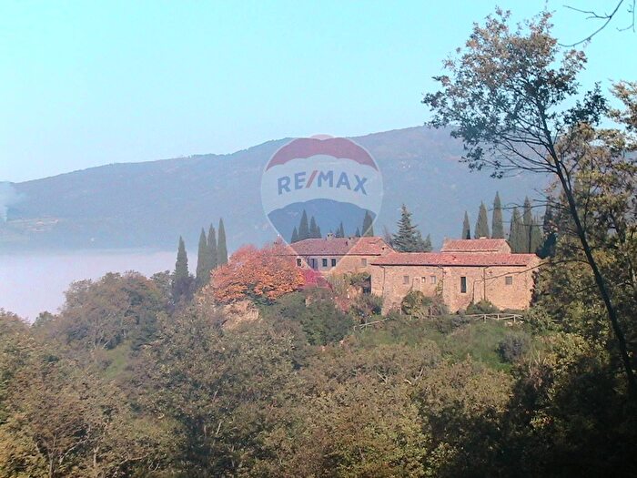 Casa con 14 locali in vendita in CSValecchie Montanare, Cortona