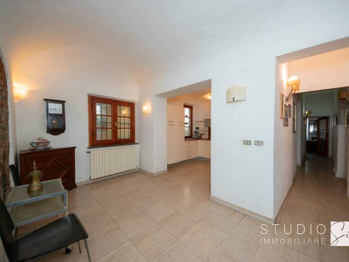 Casa quadrilocale in vendita in Via della Repubblica, Centro, Agliana