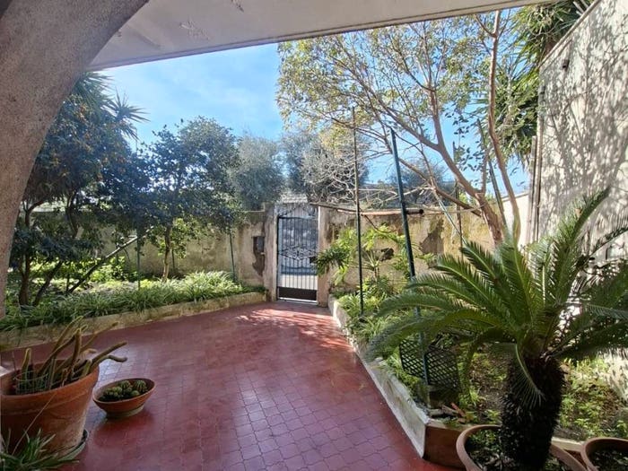 Casa con 6 locali in vendita in Via Promiscua, Boscoreale