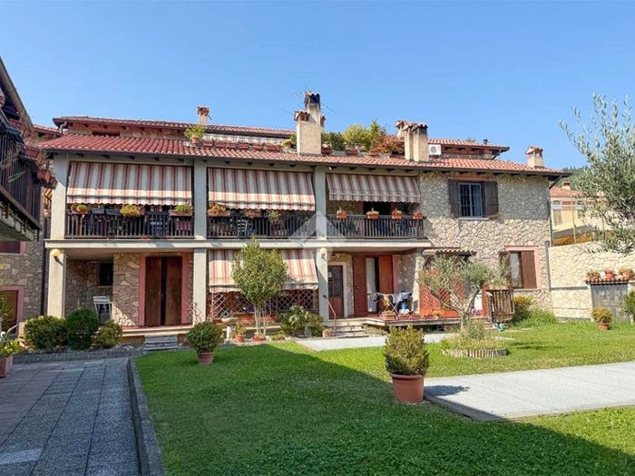 Appartamento trilocale in vendita in Vicolo del Levante, Centro, Cellatica