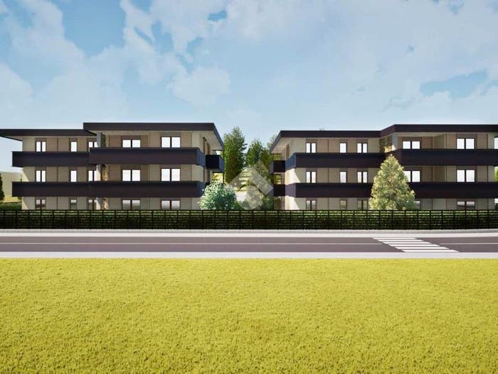 Appartamento quadrilocale in vendita in Via Lago San Michele, Ivrea