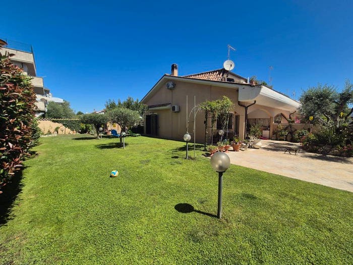 Casa trilocale in vendita in Via del Parco, Tor San Lorenzo Nuova California, Ardea