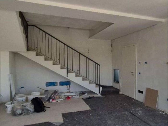 Appartamento quadrilocale in vendita in Via Campagna, Affi