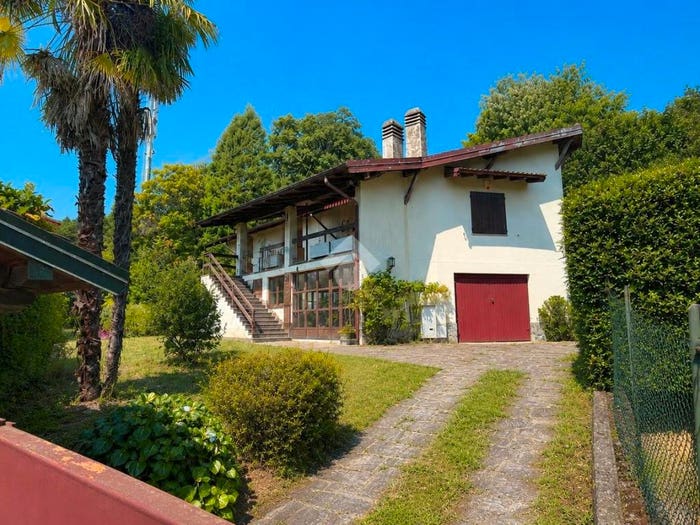 Casa con 6 locali in vendita in Corso Roma, Arizzano