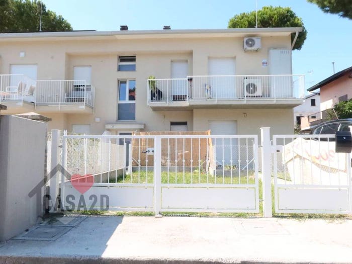 Appartamento trilocale in vendita in Via Garda, Centro, Cervia