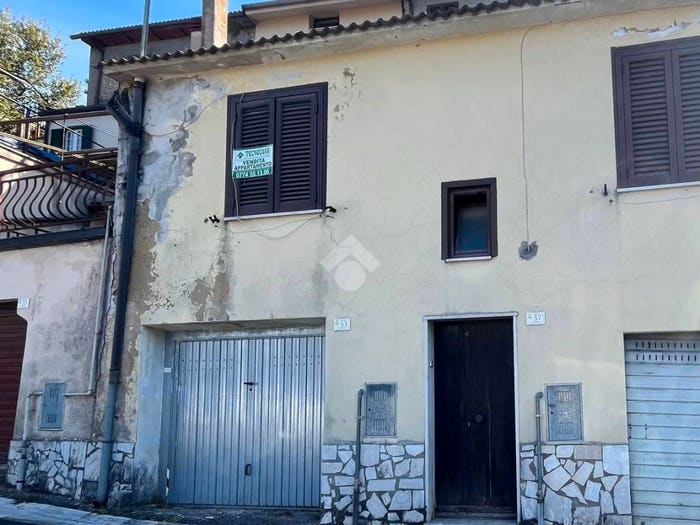 Appartamento trilocale in vendita in Viale Ungheria, Centro, Agosta