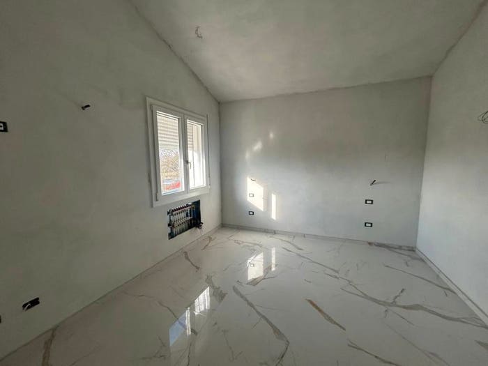 Appartamento trilocale in vendita in LAMA POLESINE Via Verdi, Centro, Ceregnano