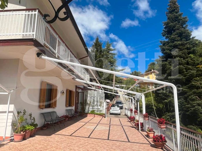 Casa con 6 locali in vendita in Via Roma, Pietrastornina