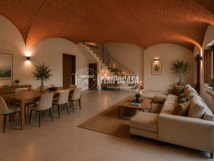 Casa con 6 locali in vendita in Trinità