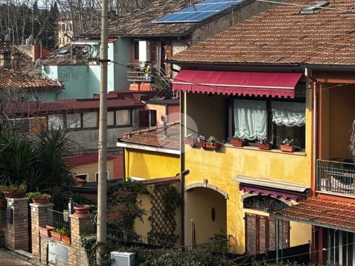 Casa trilocale in vendita in Via Giulio Cesare, Centro Storico, Fano