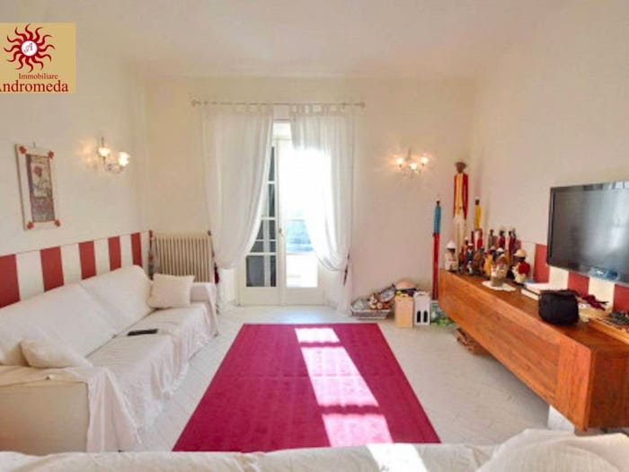 Appartamento trilocale in vendita in Via Settembre, Roma Imperiale, Forte dei Marmi