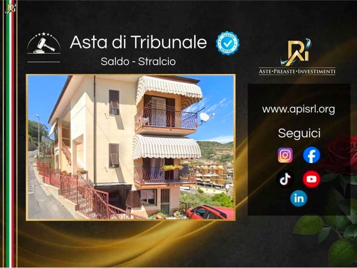 Appartamento trilocale in vendita in Via PEIRONA, Santo Stefano al Mare