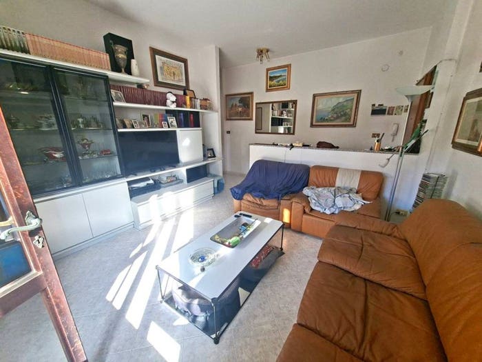 Appartamento quadrilocale in vendita in Via delle Siepi, Calzabigi, Livorno