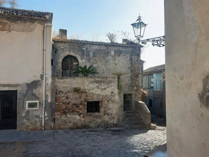 Casa con 6 locali in vendita in via trieste, Centro, Torregrotta