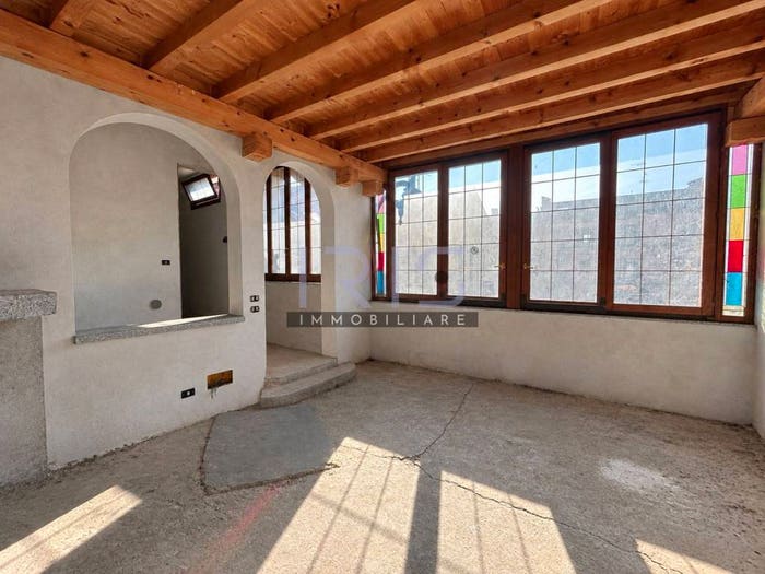 Casa con 5 locali in vendita in Via Silvio Pellico, Cesano Maderno