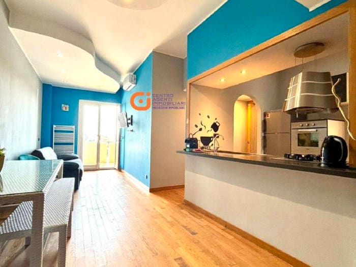 Appartamento bilocale in vendita in Via Giuseppe Renato Bellot, Castel Fusano, Roma