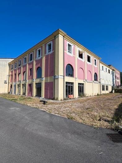 Appartamento con 6 locali in vendita in Viale del Brennero, Parona, Verona