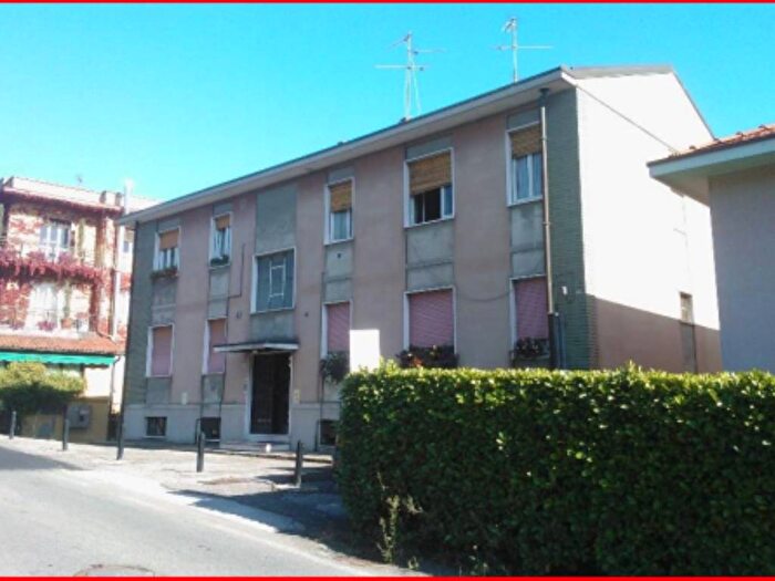 Appartamento trilocale in vendita in Via Maggio, Viganò