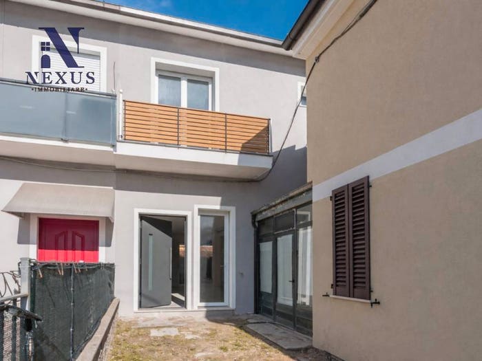 Appartamento quadrilocale in vendita in Strada Nazionale Flaminia, Cuccurano Carrara, Fano