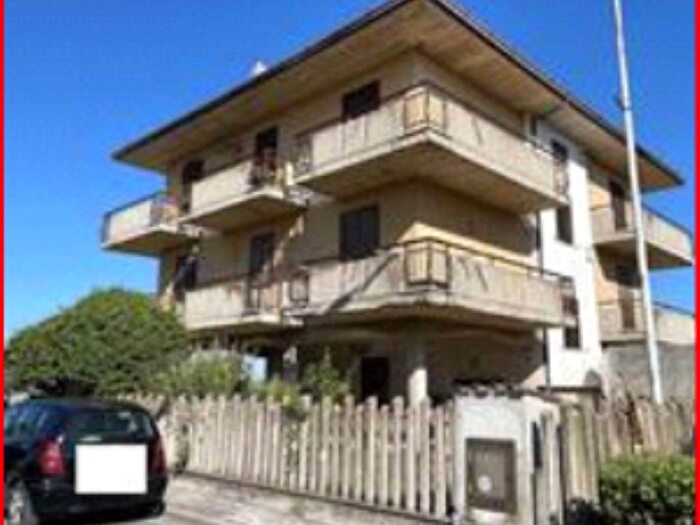 Appartamento con 5 locali in vendita in Via Fonte, Centro, Ponzano di Fermo
