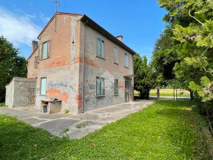 Casa quadrilocale in vendita in Via Serugo, Centro, Agna