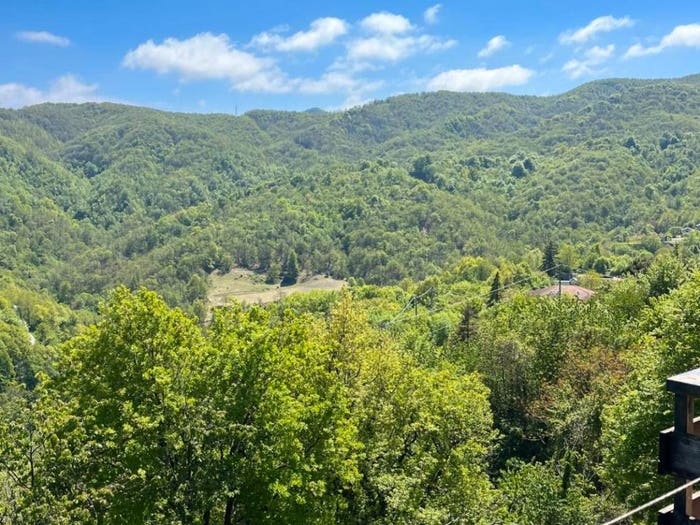 Appartamento quadrilocale in vendita in Via per Borlasca, Isola del Cantone