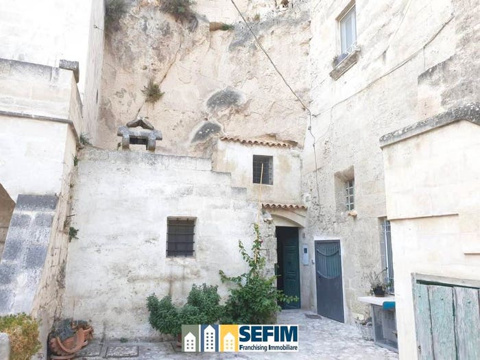 Appartamento bilocale in vendita in Via San Giovanni Vecchio, Centro, Matera
