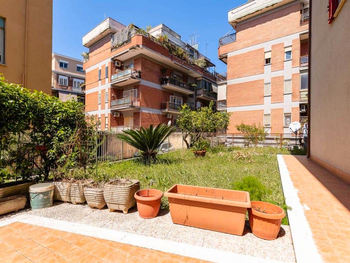 Casa con 6 locali in vendita in Via delle Calasanziane, Battistini Primavalle, Roma
