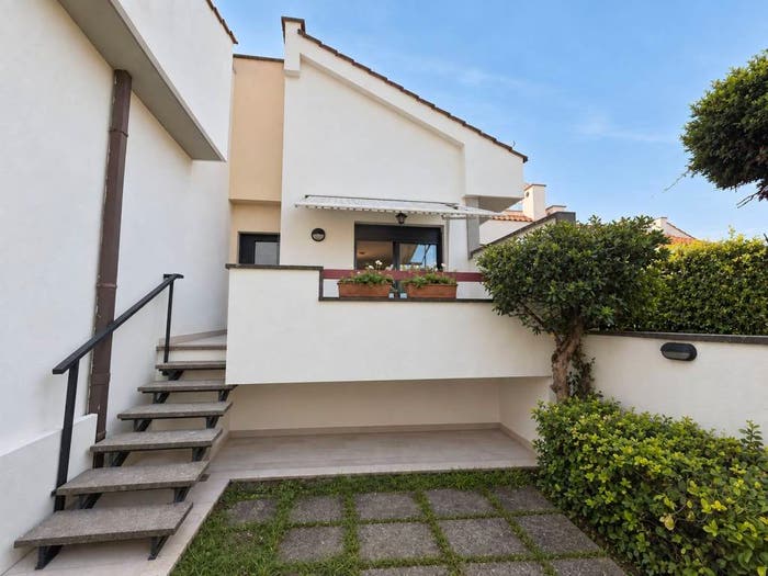 Casa quadrilocale in vendita in Viale Corona Australe, Colle Romito, Ardea