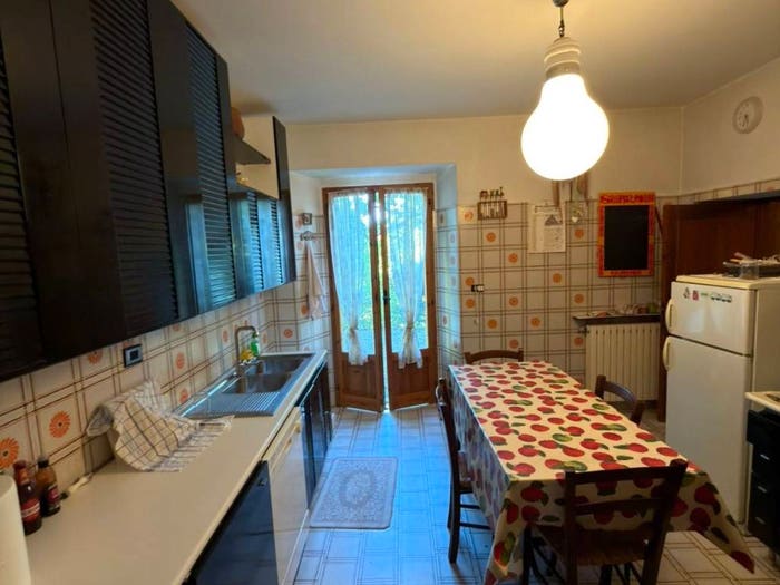 Casa con 6 locali in vendita in Via Scaialbengo, Castel di Casio