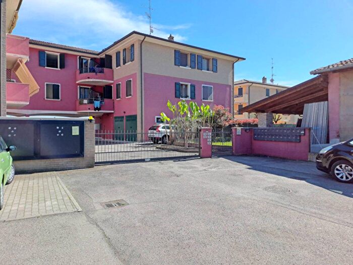 Appartamento trilocale in vendita in Via Luigi Carlo Farini, Campazzo, Nonantola