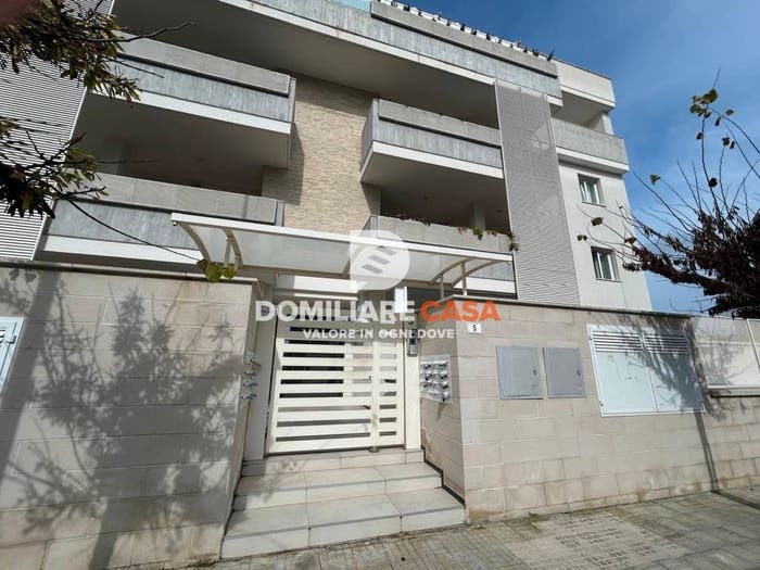 Appartamento quadrilocale in vendita in Via Catanzaro, Partigiani Fondone, Lecce