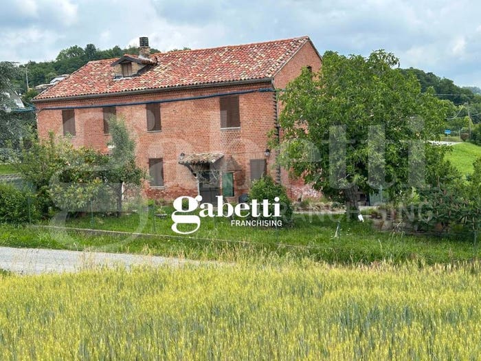 Casa con 5 locali in vendita in VIA PERNO SUPERIORE, Castelletto Merli